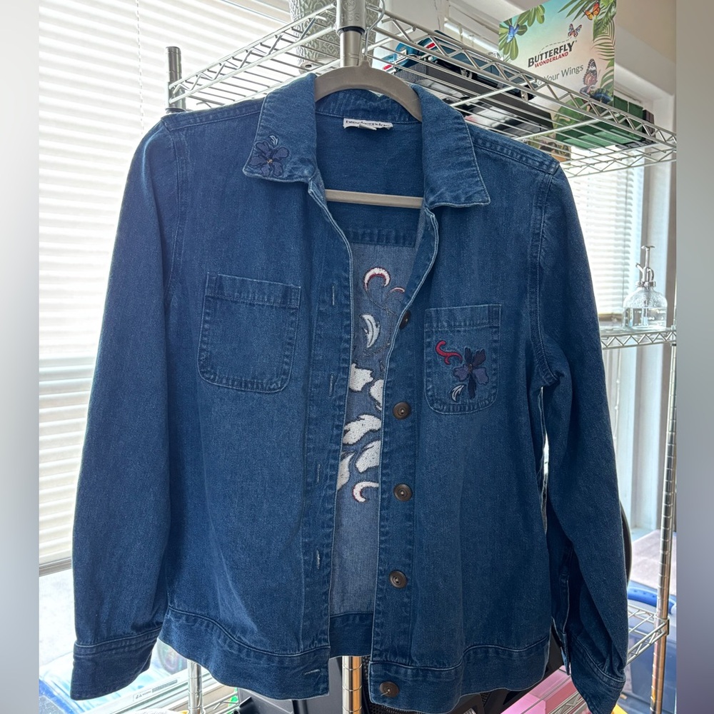 Breckenridge Denim Jean Jacket Women’s Embroidered Floral